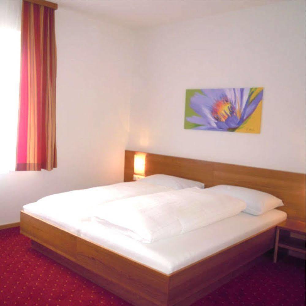 Schillerhof Hotel Garni Vöcklabruck Buitenkant foto
